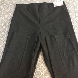 Uniqlo gray plaid ankle pants, SZ L , NWT